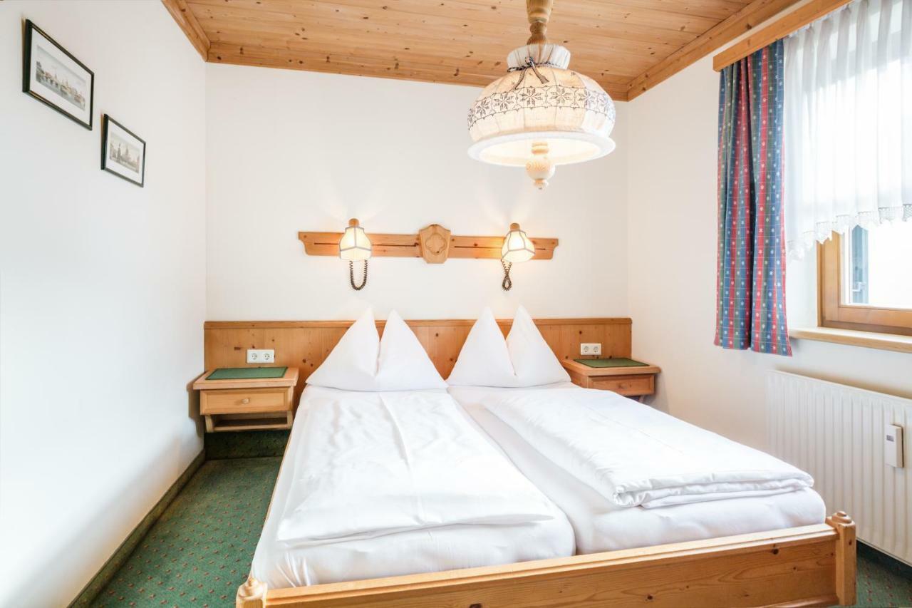 Haus Am Platz - Weitgasser Altenmarkt im Pongau Exterior photo